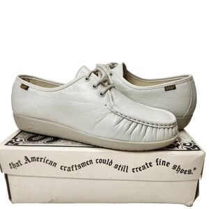 SAS Siesta Lace-up Loafer IOB Sz 11  Bone Leather Comfort Moc